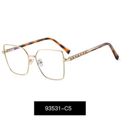 C5 - Dorado Animal Print