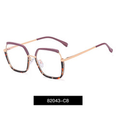 C8 - Burdeo Animal Print